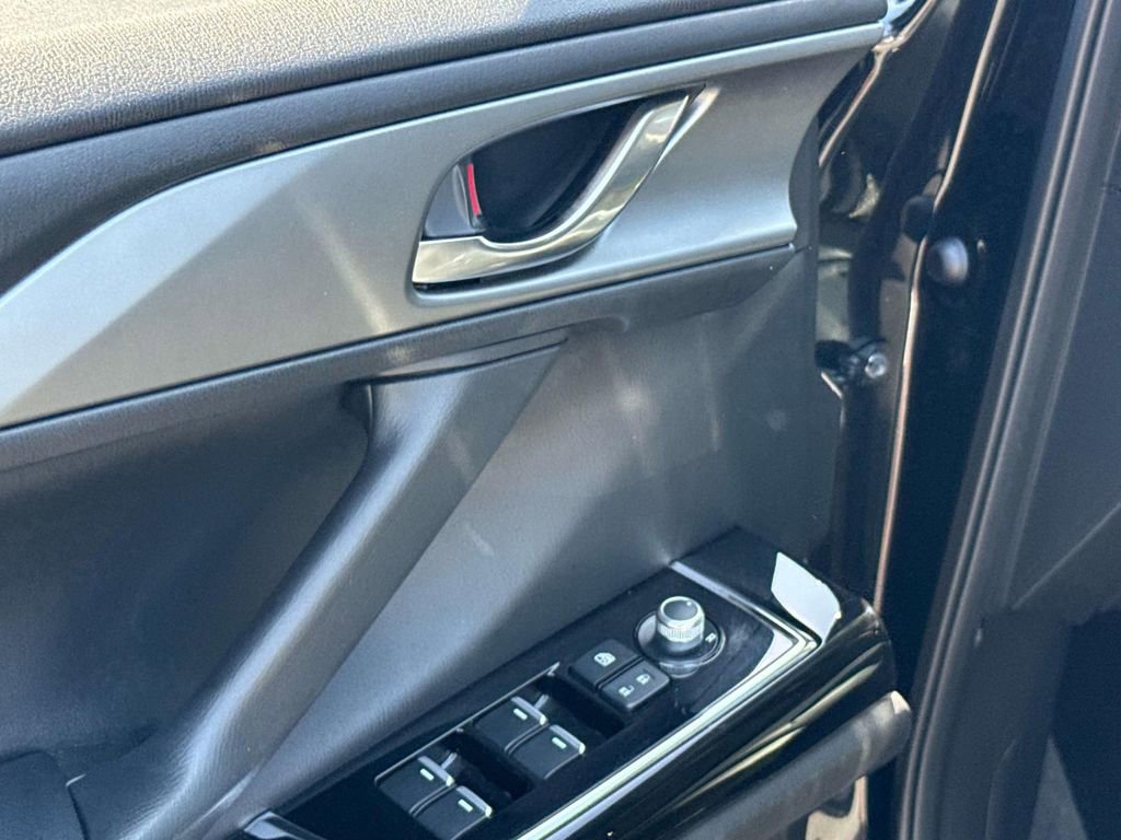 Certified 2023 MAZDA CX-9 Touring image 25