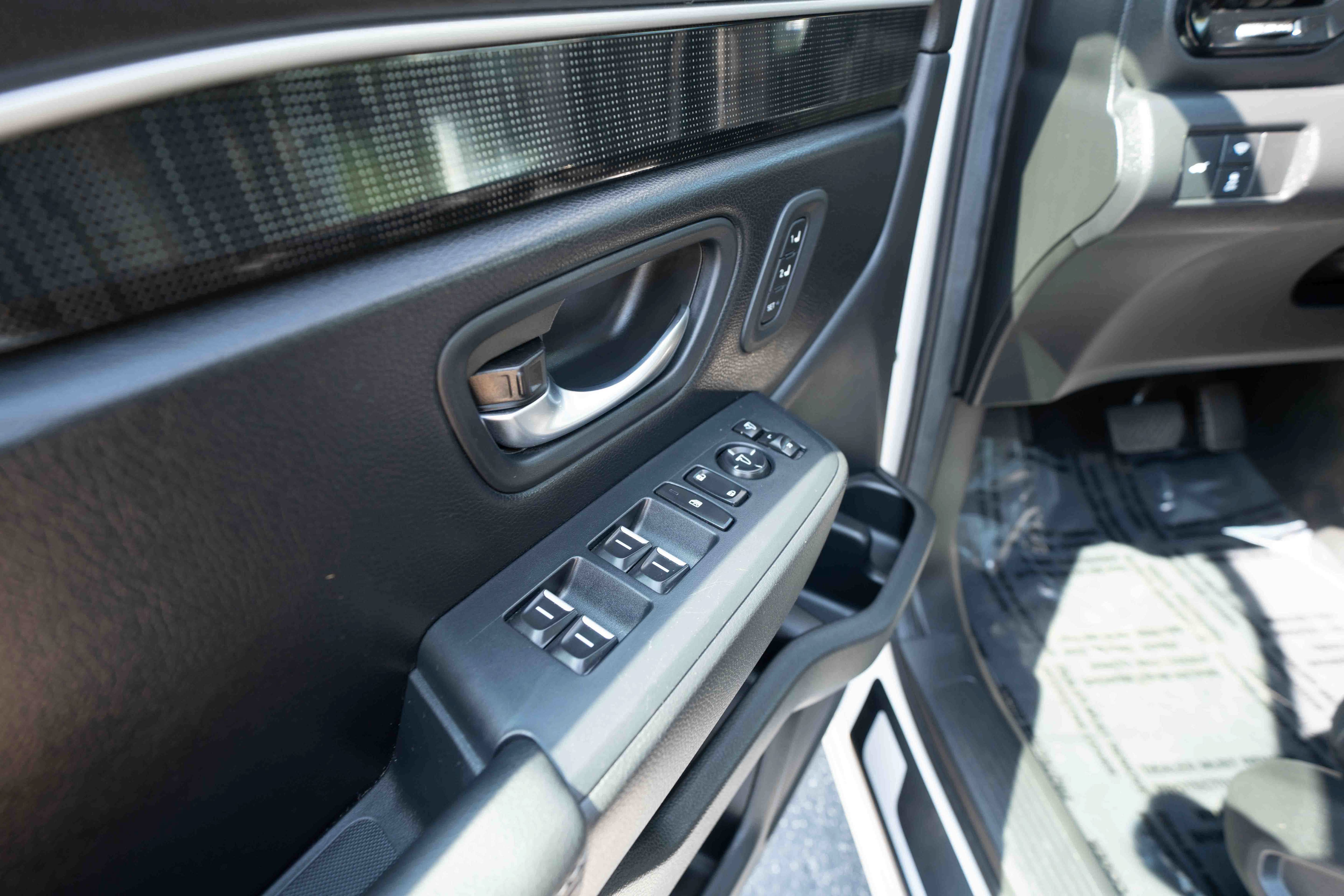 Certified 2025 Honda Pilot Elite image 7