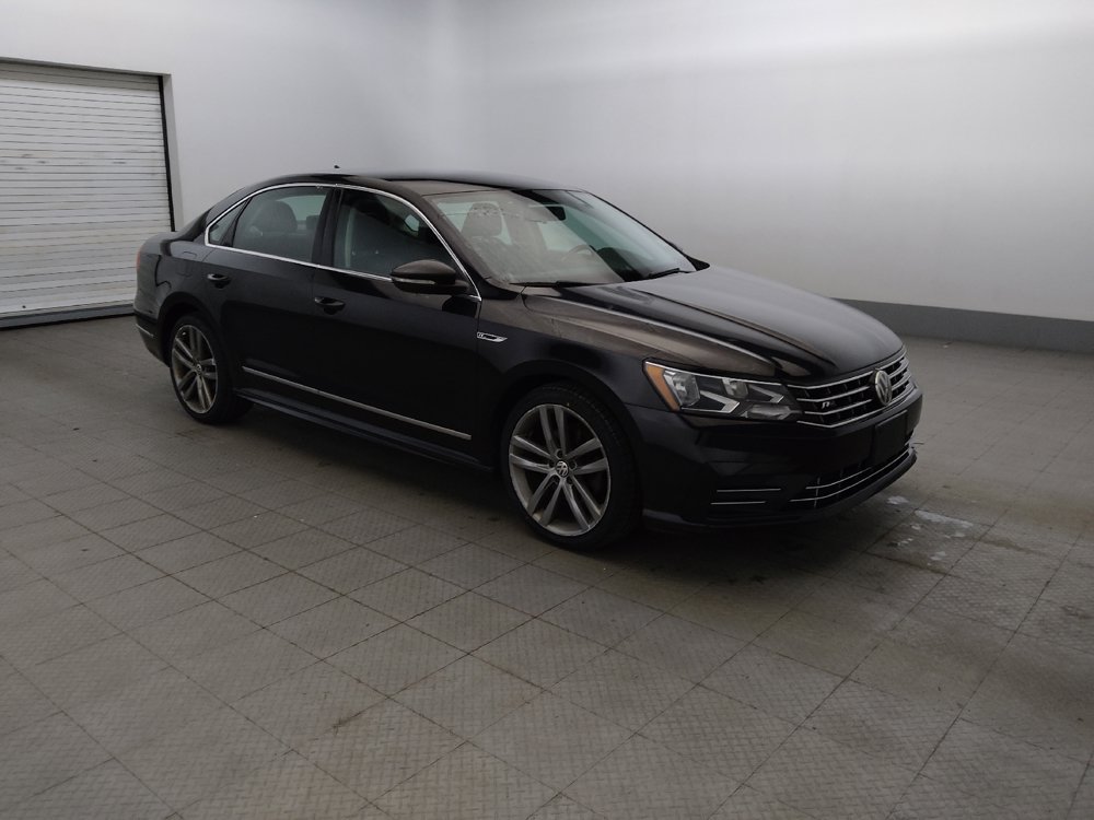 Used 2017 Volkswagen Passat 1.8T R-Line FWD image 11