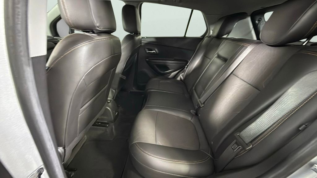 Certified 2022 Chevrolet Trax LT w/ Redline Edition image 23