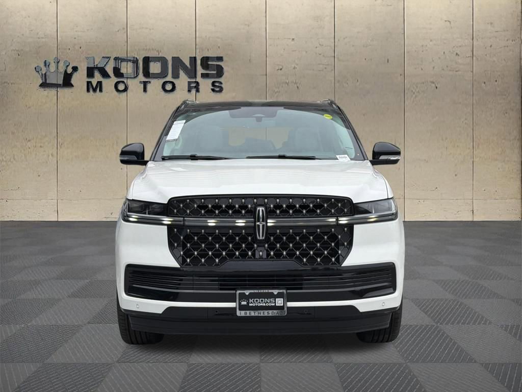 New 2026 Lincoln Navigator L Black Label AWD/4WD image 3