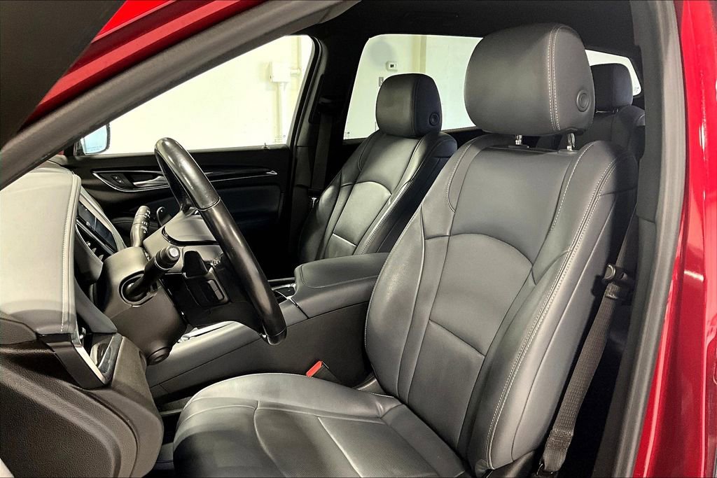 Used 2023 Buick Enclave Premium image 32
