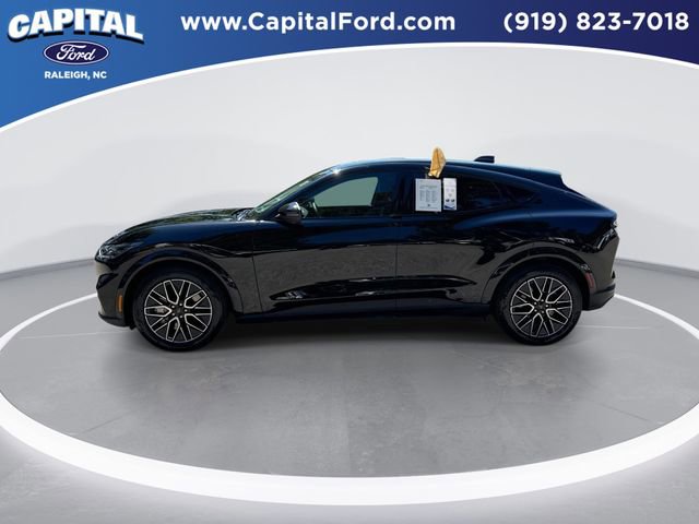 Certified 2025 Ford Mustang Mach-E Premium AWD/4WD image 5