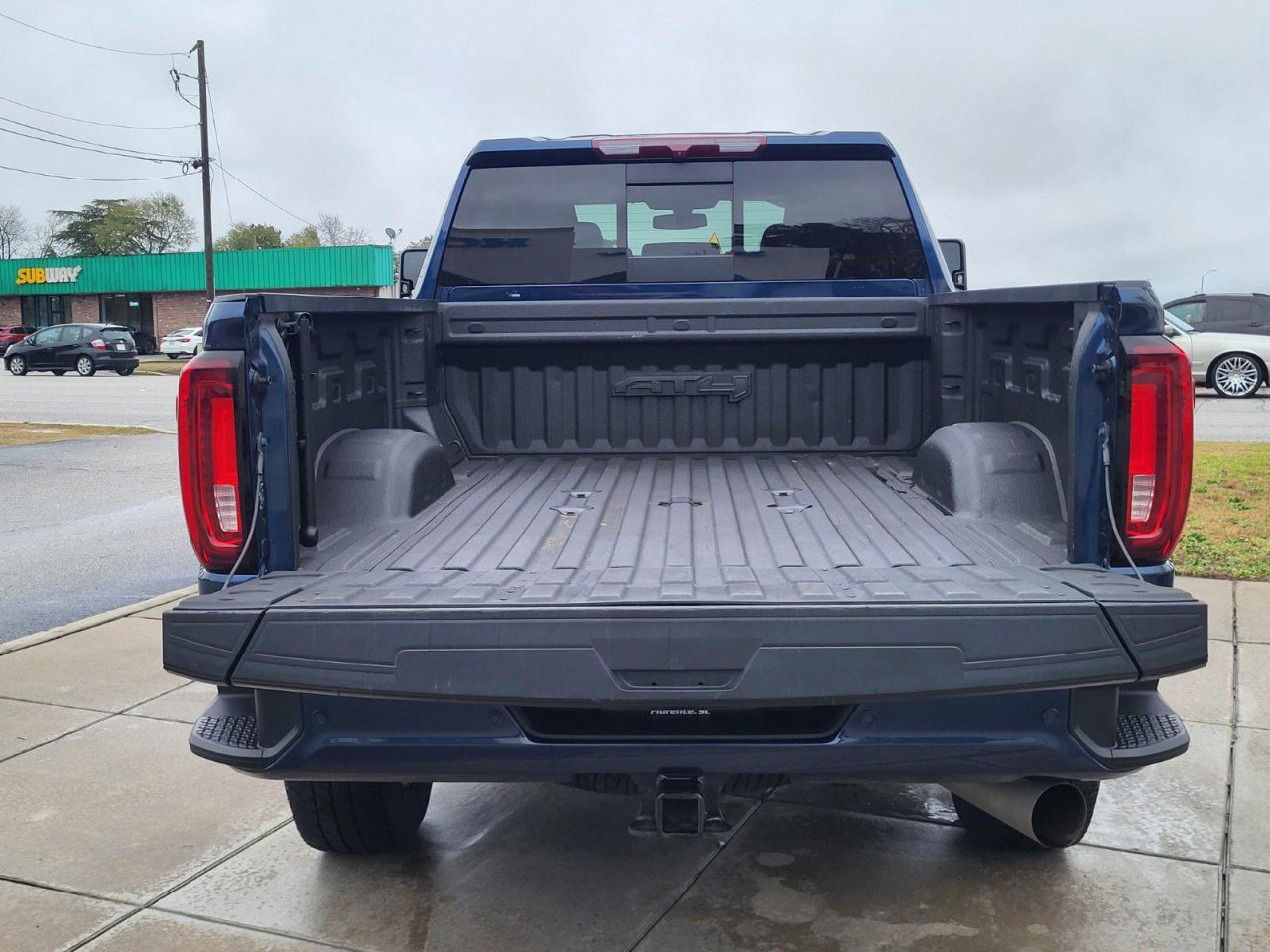 Used 2023 GMC Sierra 2500 AT4 w/ AT4 Preferred Package image 5