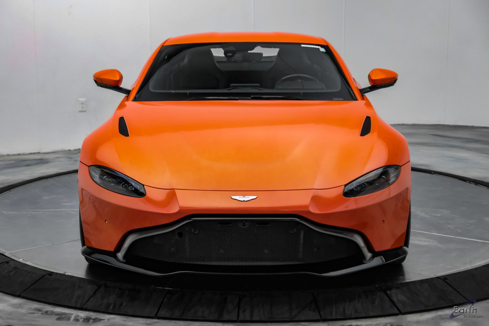 Used 2020 Aston Martin V8 Vantage Coupe RWD image 35