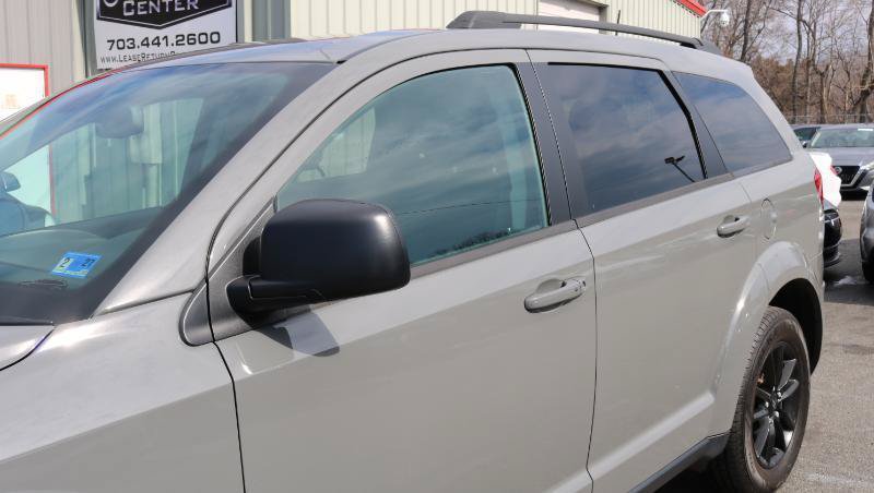 Used 2020 Dodge Journey SE w/ SE Popular Equipment Group FWD image 4