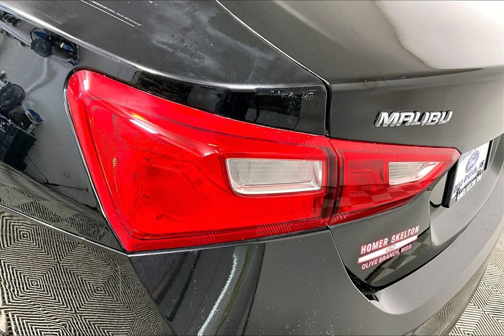 Used 2017 Chevrolet Malibu LS image 27