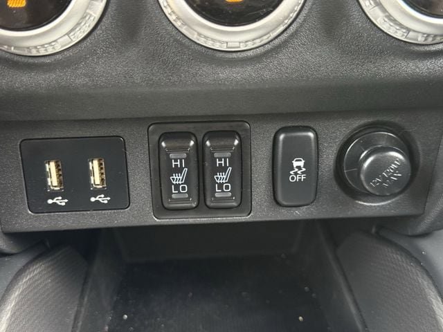 Used 2024 Mitsubishi Outlander Sport AWD image 21