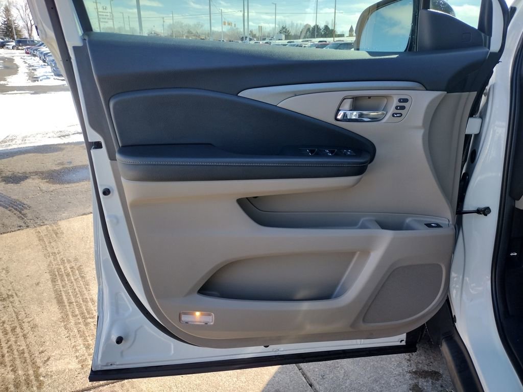 Used 2023 Honda Ridgeline RTL-E image 21