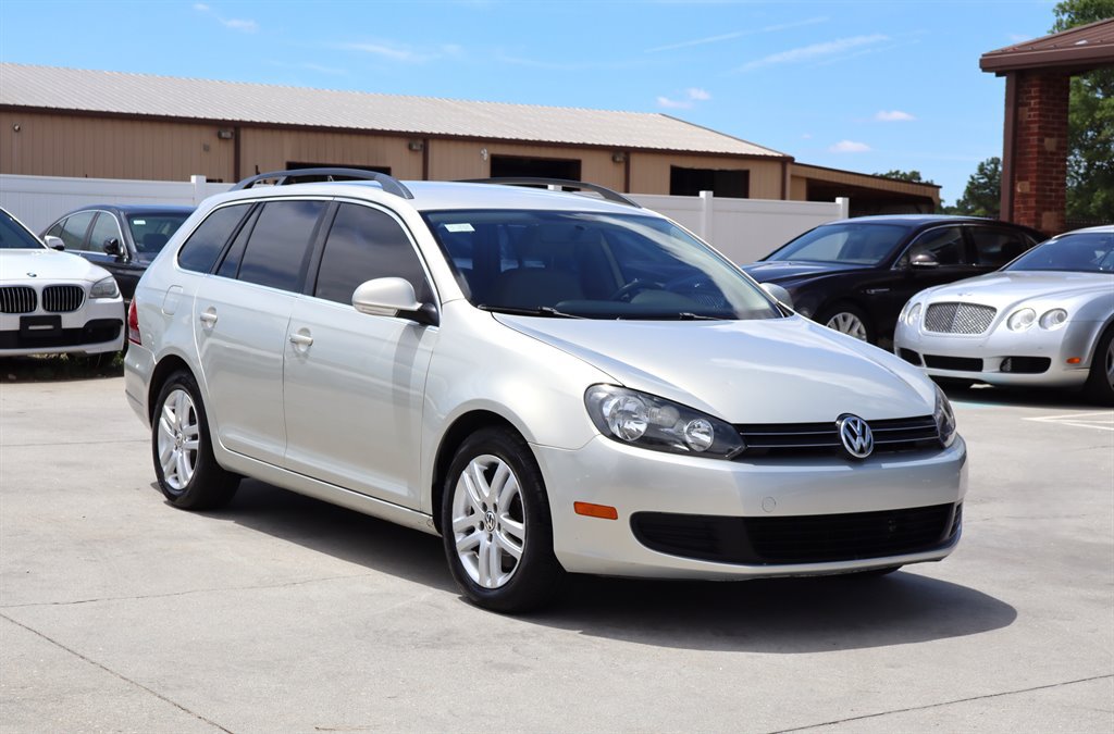 Used 2011 Volkswagen Jetta TDI FWD image 9