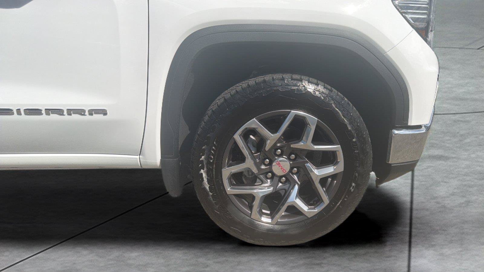 Used 2024 GMC Sierra 1500 SLT w/ SLT Premium Plus Package AWD/4WD image 26