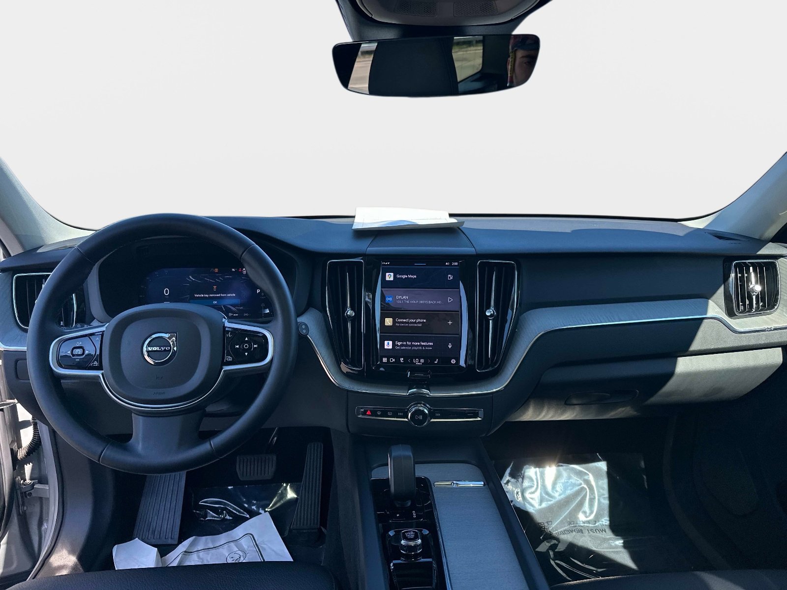 Certified 2025 Volvo XC60 B5 Plus image 14