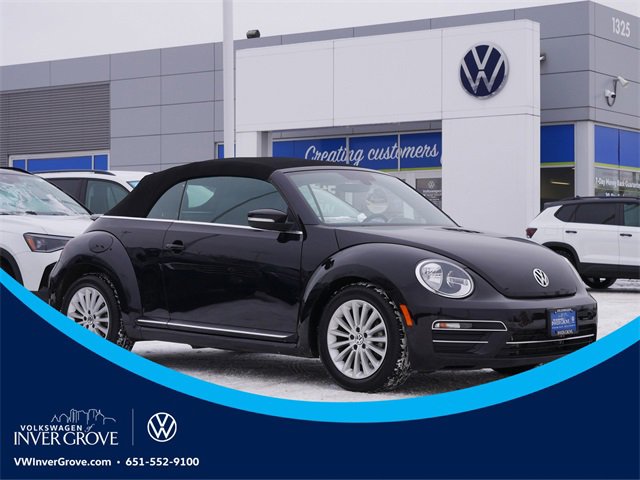 Used 2019 Volkswagen Beetle 2.0T SE image 1