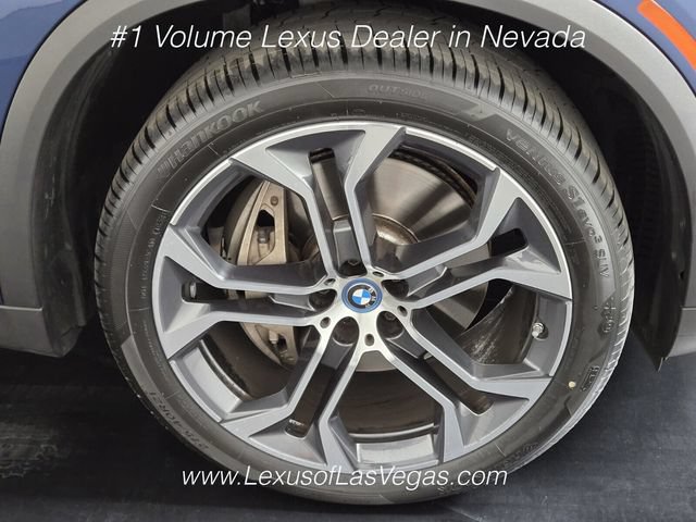 Used 2023 BMW X5 xDrive45e w/ Executive Package AWD/4WD image 9