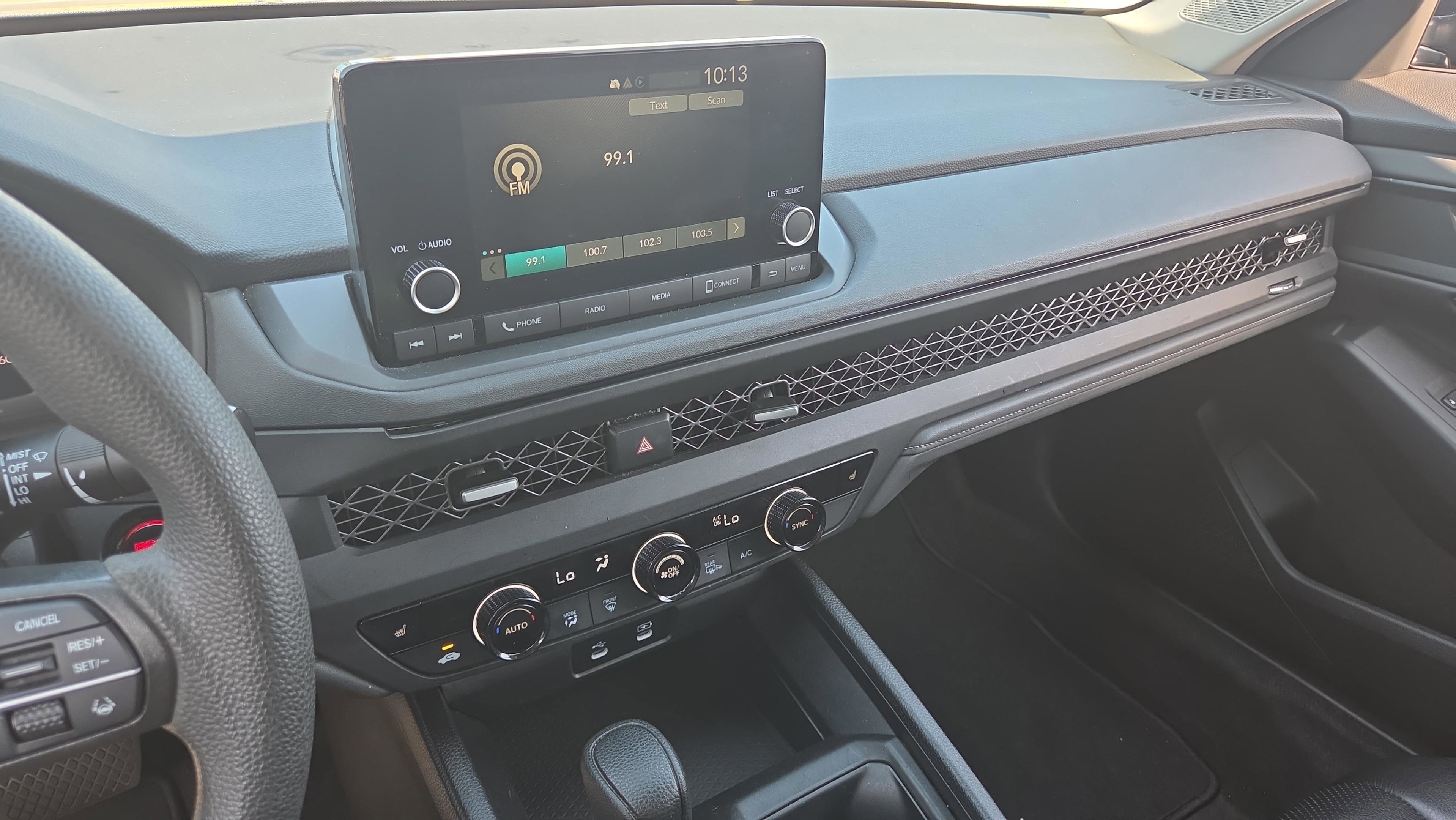 Used 2023 Honda Accord EX image 28
