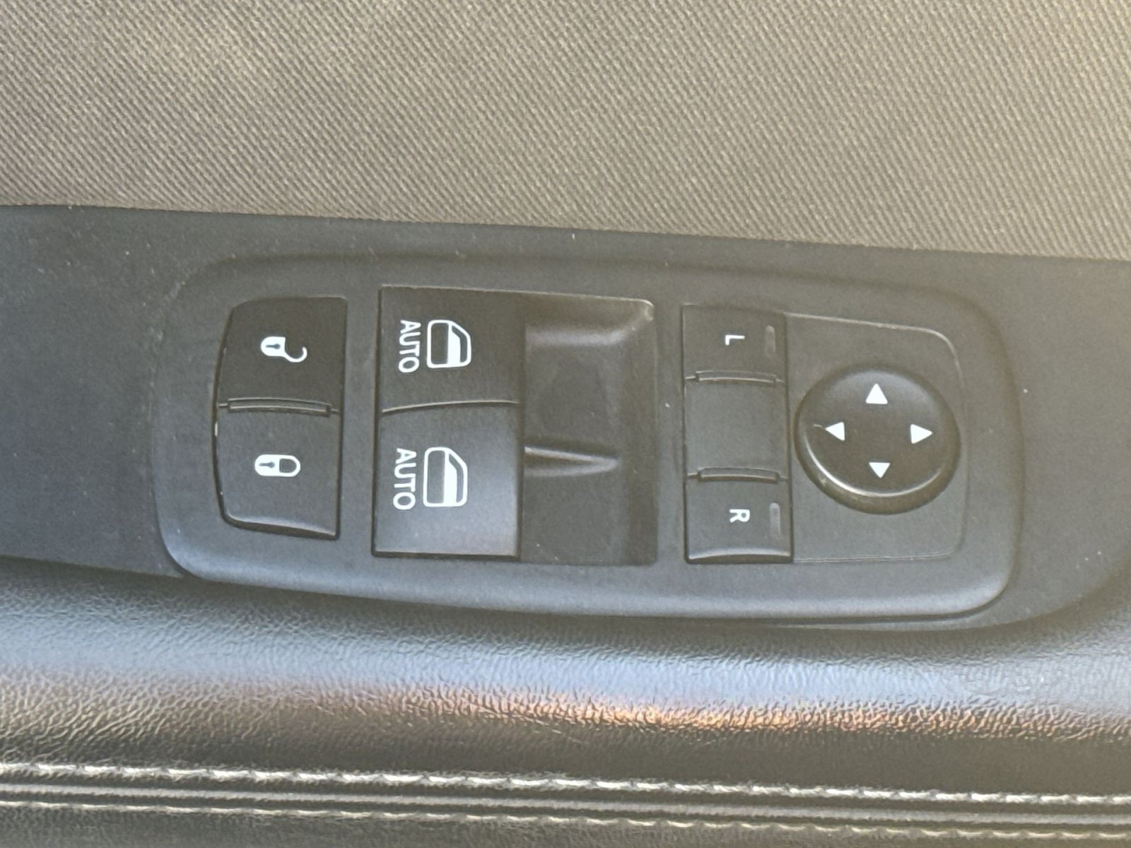 Used 2021 Dodge Challenger SXT RWD image 15