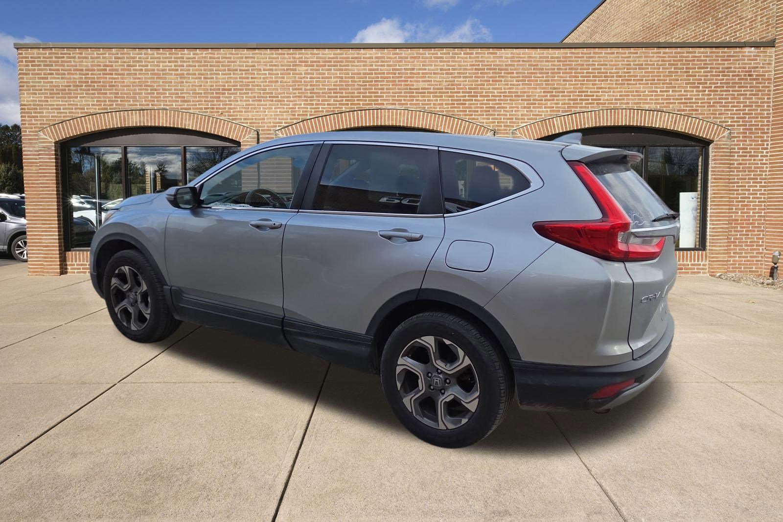 Used 2018 Honda CR-V EX image 5