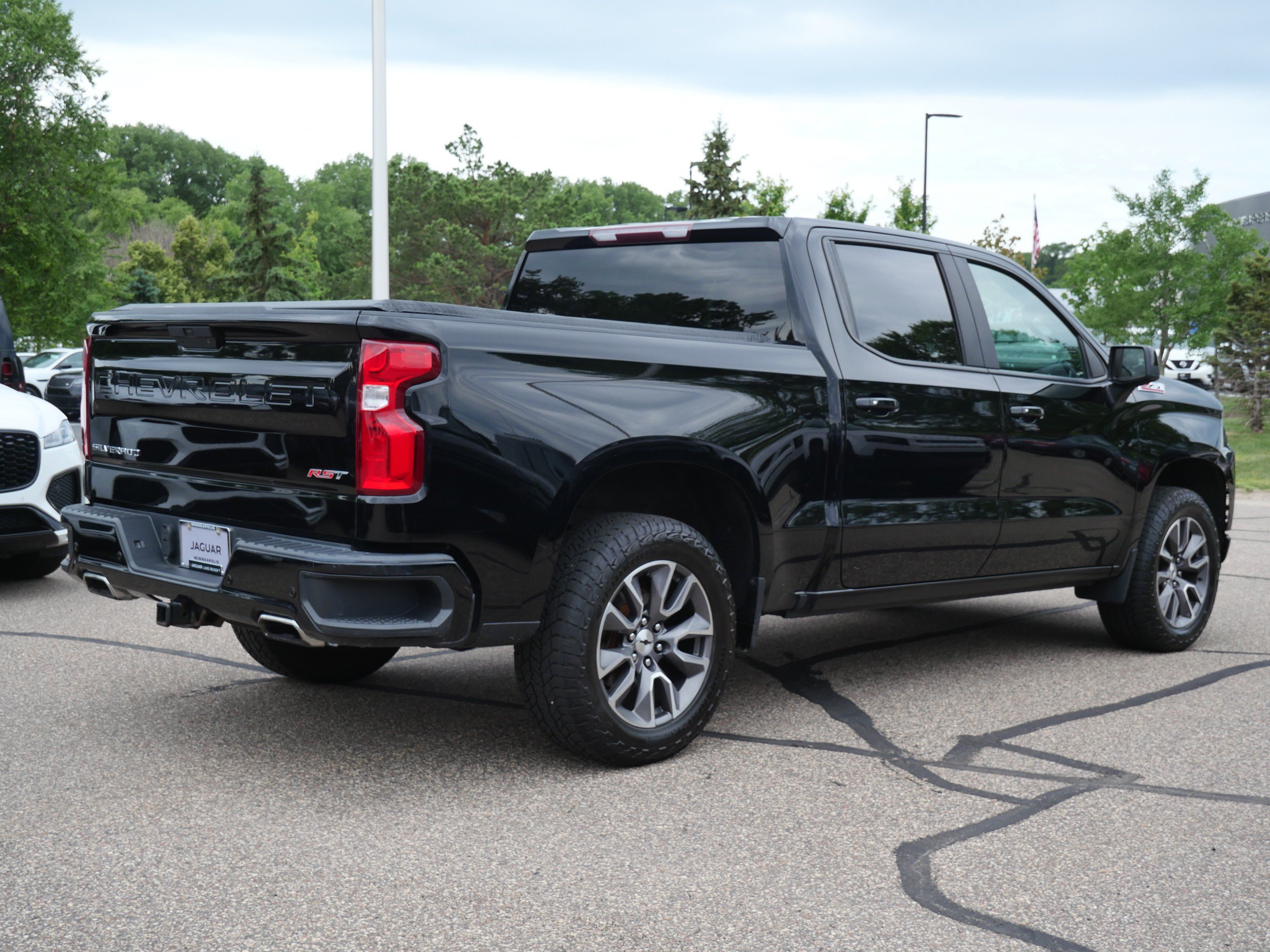Used 2019 Chevrolet Silverado 1500 RST AWD/4WD image 5