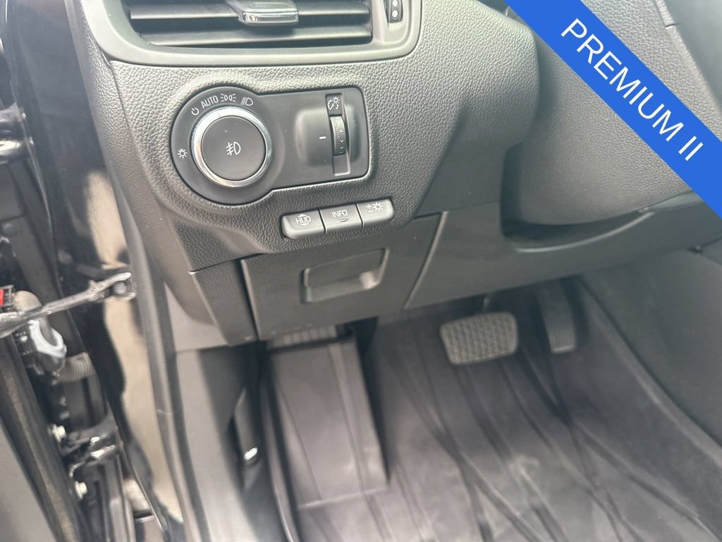 Used 2017 Buick Envision Premium AWD/4WD image 11