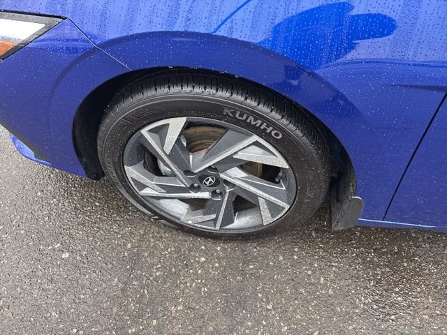 Certified 2025 Hyundai Elantra Sport image 32