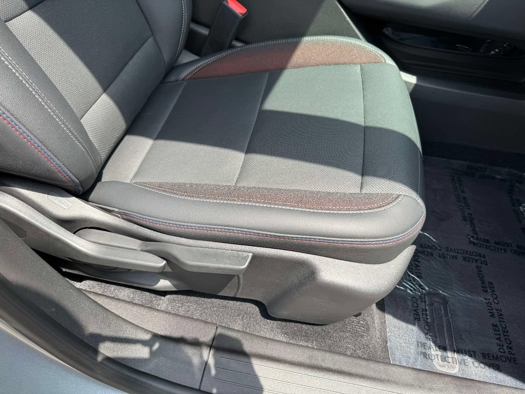 Used 2024 Chevrolet Equinox EV RS FWD image 15