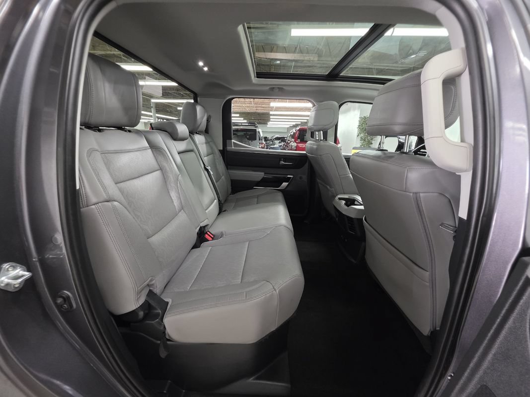 Used 2024 Toyota Tundra Limited AWD/4WD image 11