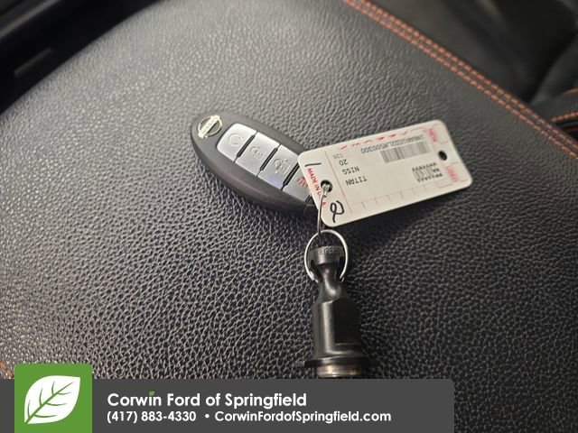 Used 2020 Nissan Titan PRO-4X w/ Pro-4x Convenience Package image 25