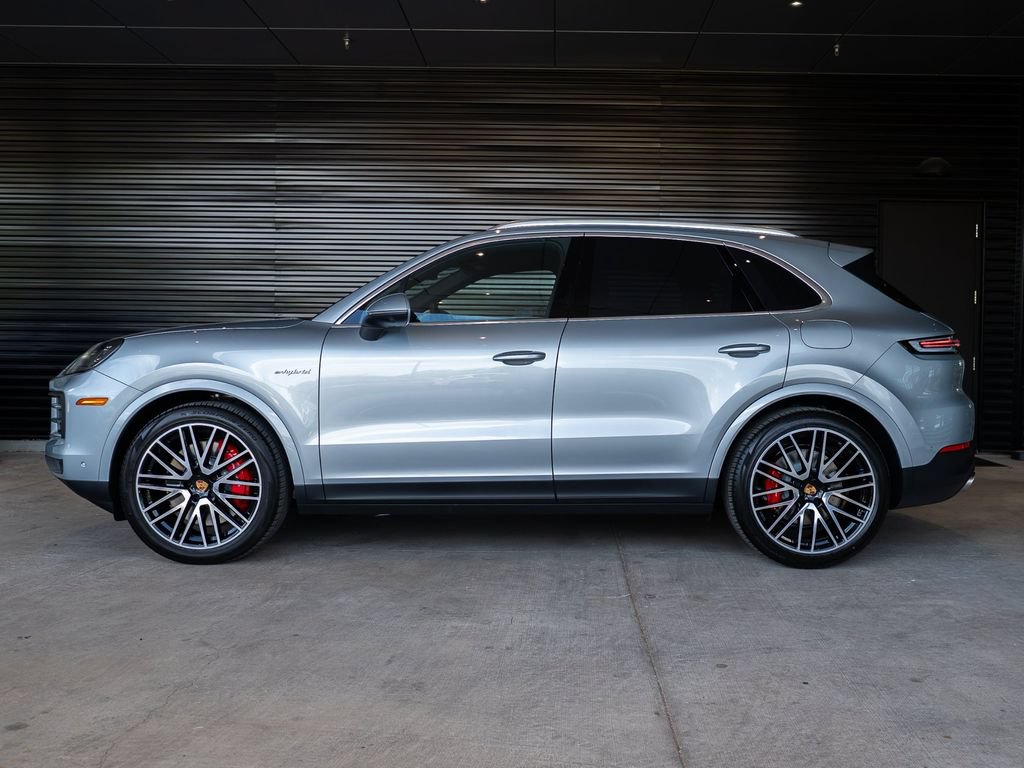 New 2026 Porsche Cayenne S AWD/4WD image 2