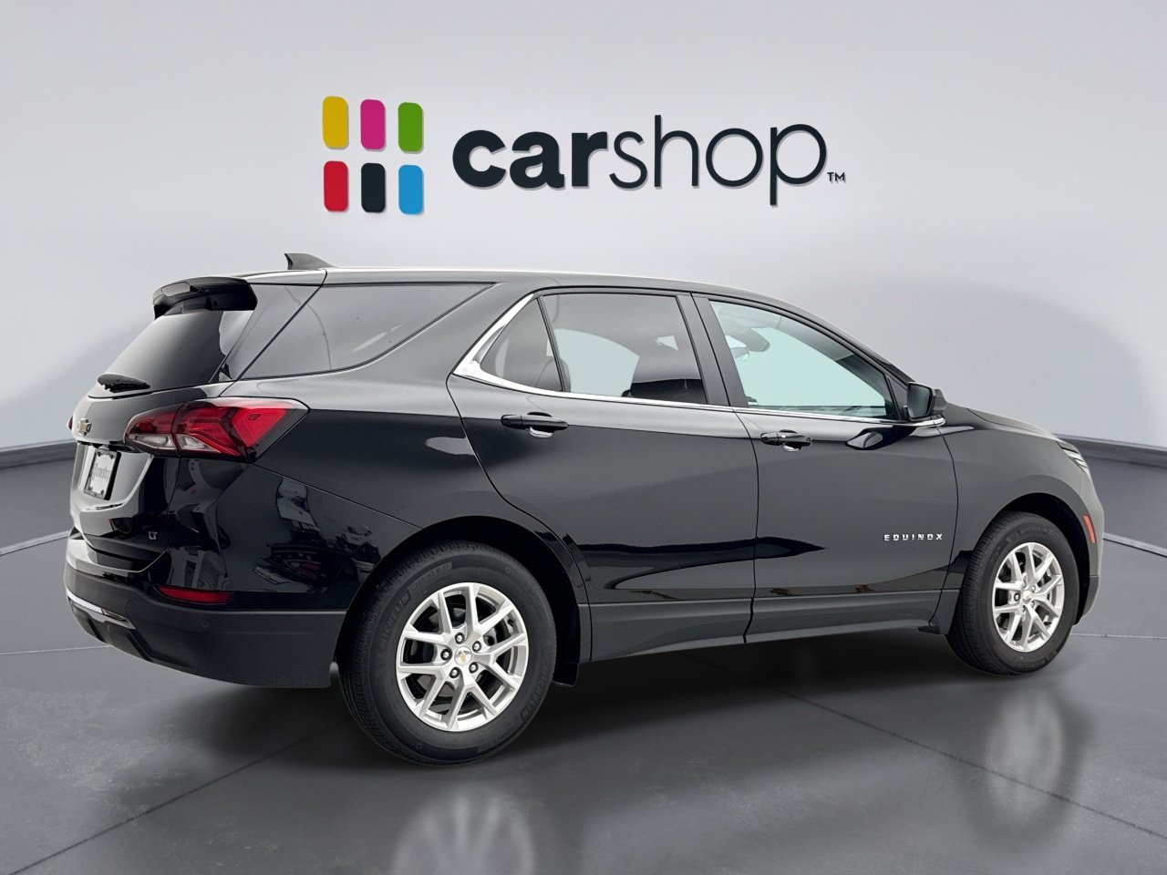 Used 2024 Chevrolet Equinox LT FWD image 5