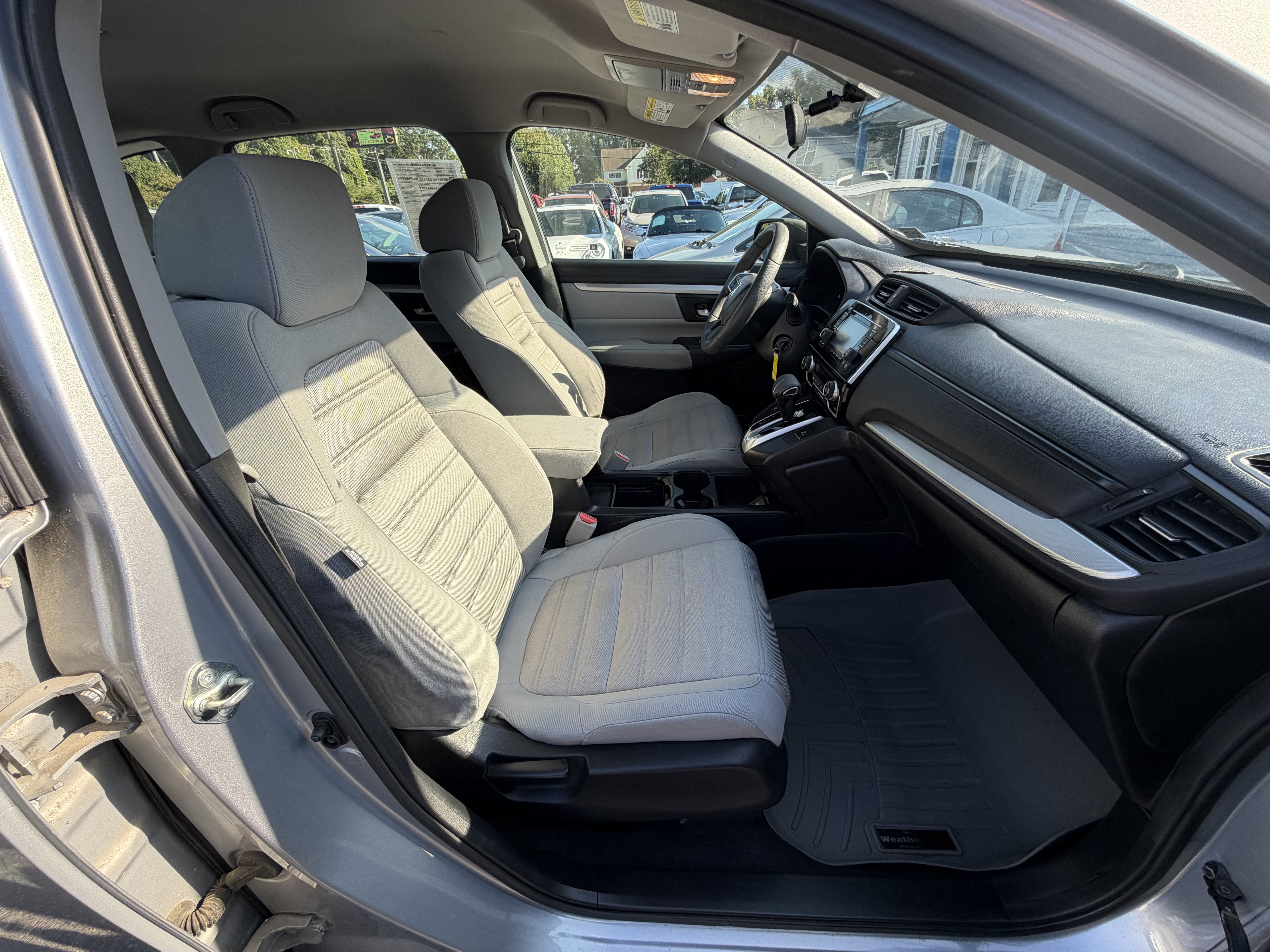 Used 2018 Honda CR-V LX image 17