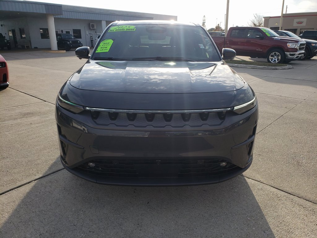 Used 2025 Jeep Wagoneer S Limited image 8