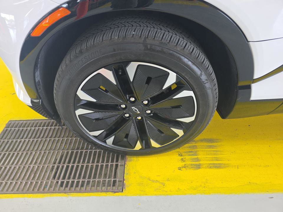 Used 2024 Chevrolet Blazer EV RS image 11