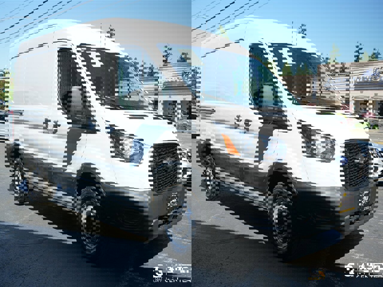 Used 2023 Ford Transit 250 Medium Roof image 3