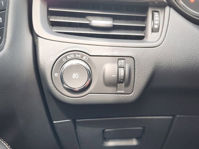 Used 2018 Buick Envision Essence image 22