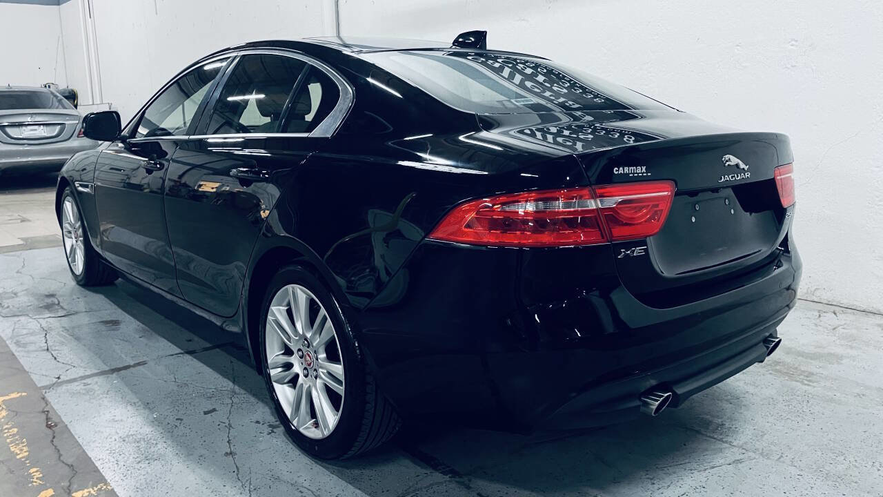 Used 2019 Jaguar XE Prestige image 5