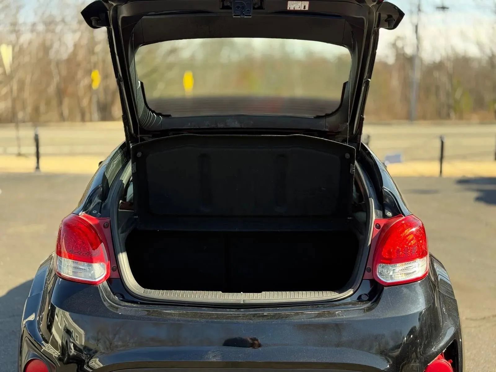 Used 2015 Hyundai Veloster Turbo R-Spec image 24