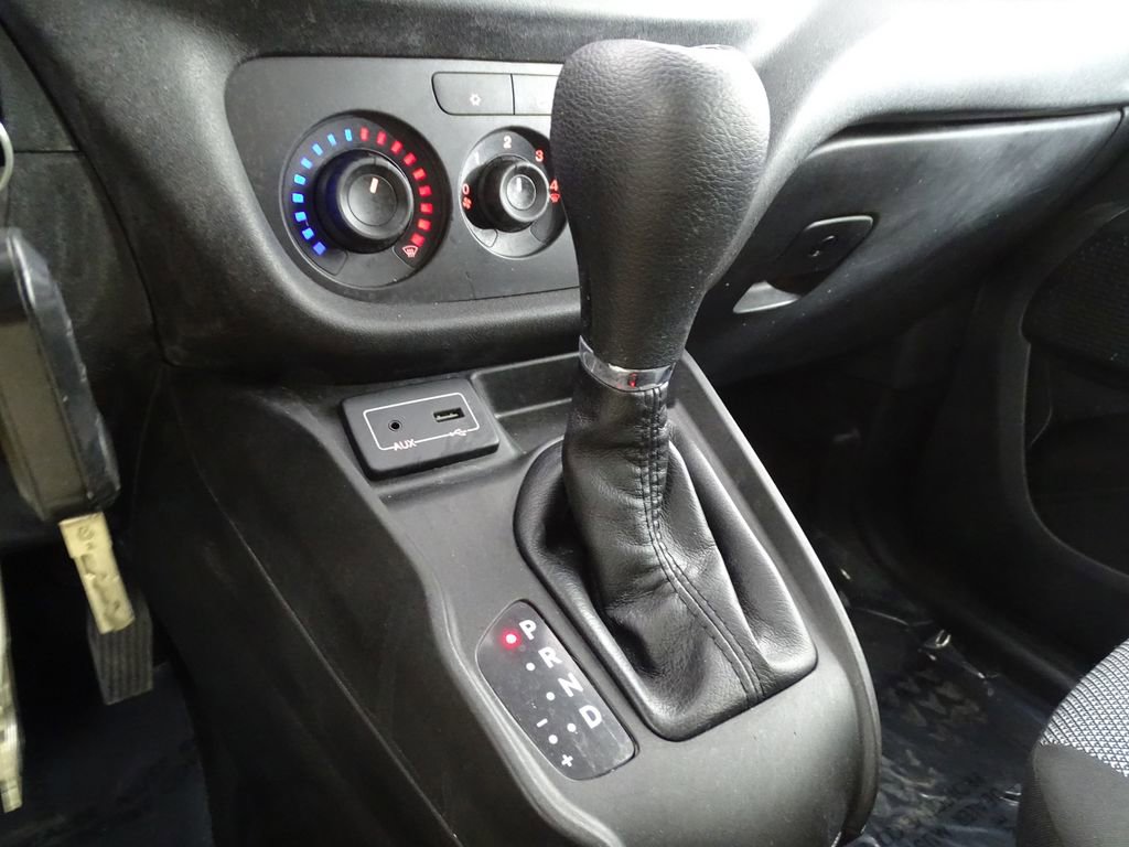 Used 2017 RAM ProMaster City Tradesman w/ Rear Back-up Camera Group image 27