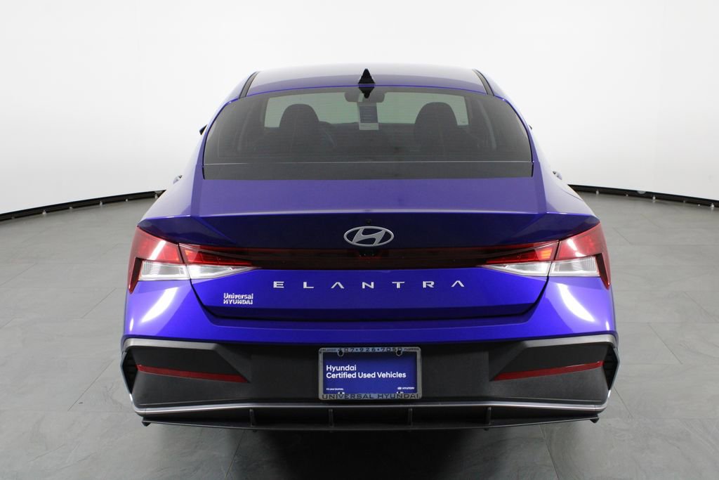 Certified 2024 Hyundai Elantra SEL FWD image 11