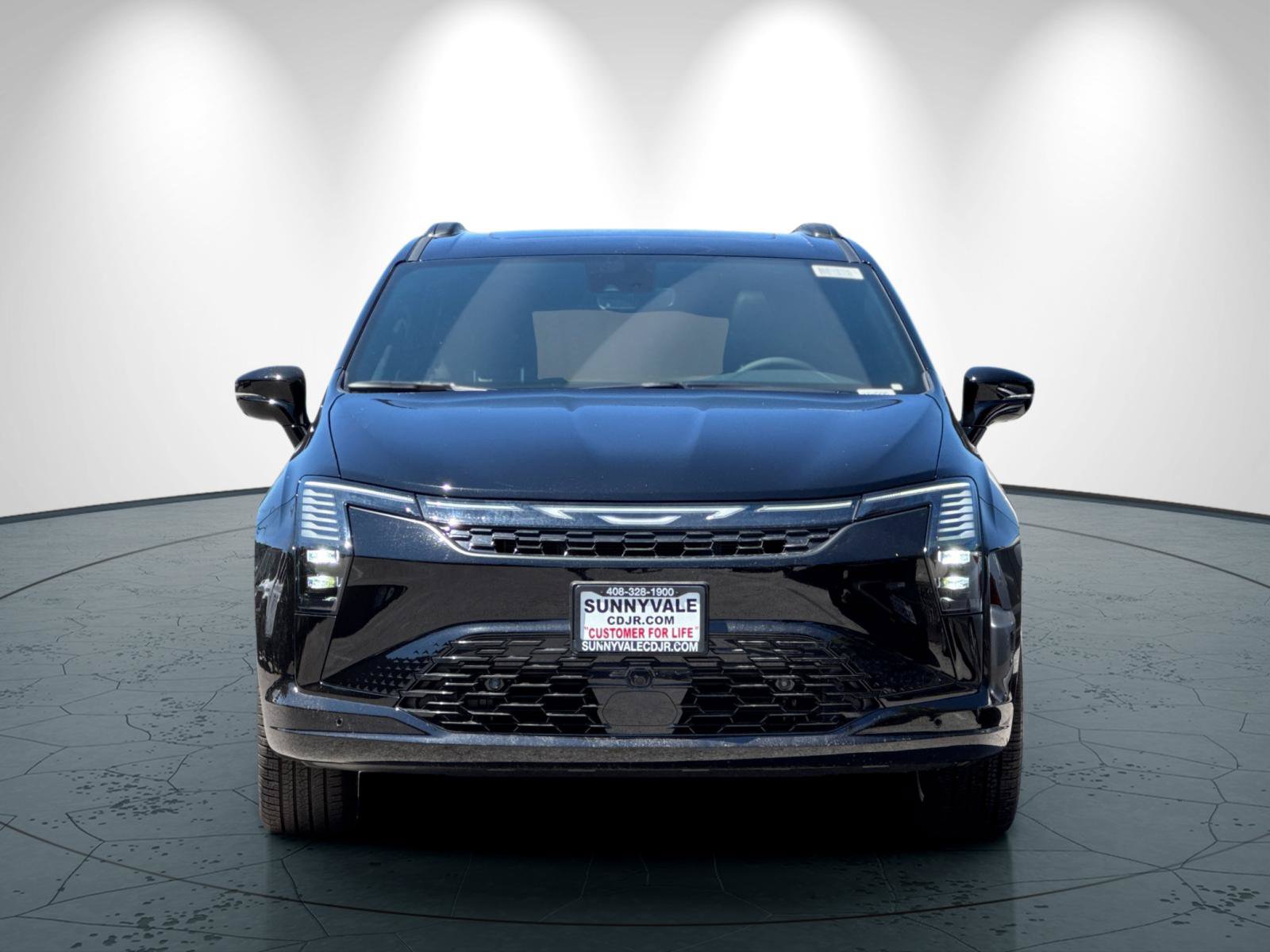 New 2027 Chrysler Pacifica Limited w/ Family Tech Group AWD/4WD image 9