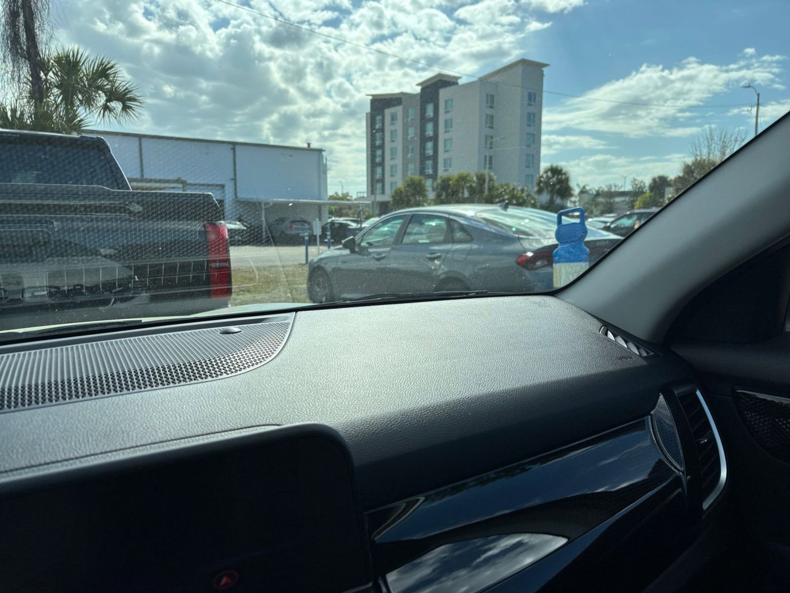 Used 2025 Kia Seltos S image 37