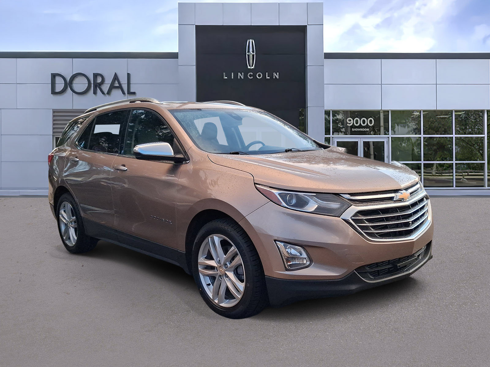 Used 2019 Chevrolet Equinox Premier FWD image 1
