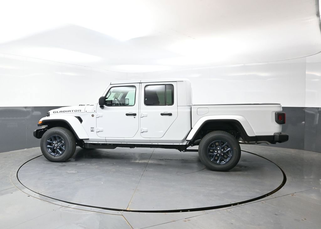 New 2026 Jeep Gladiator Sport AWD/4WD image 6