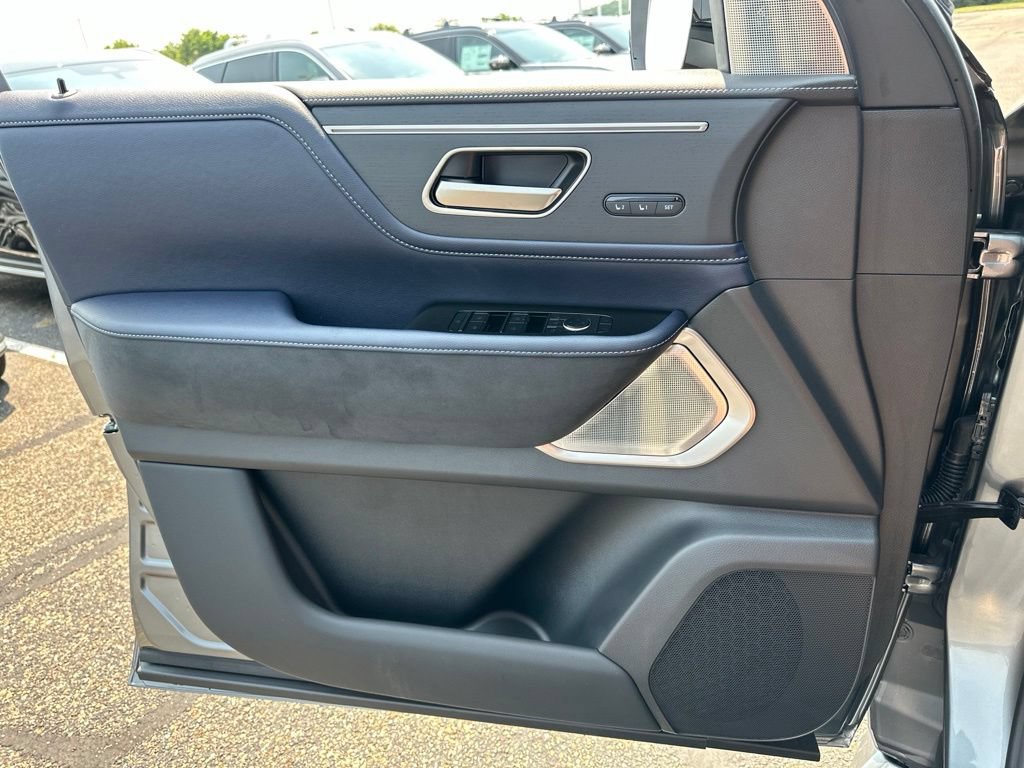 New 2027 INFINITI QX80 Sensory AWD/4WD image 38