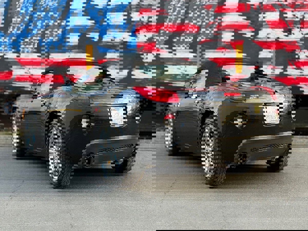 Used 2008 Pontiac Solstice GXP image 5