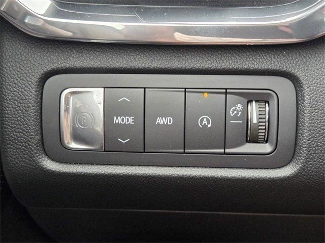 Used 2025 GMC Acadia Denali w/ Super Cruise Package image 23