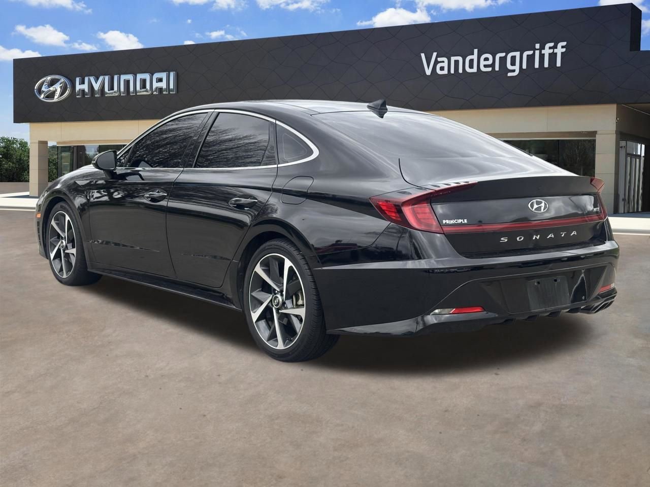 Used 2023 Hyundai Sonata SEL Plus w/ Preferred Accessory Package image 8