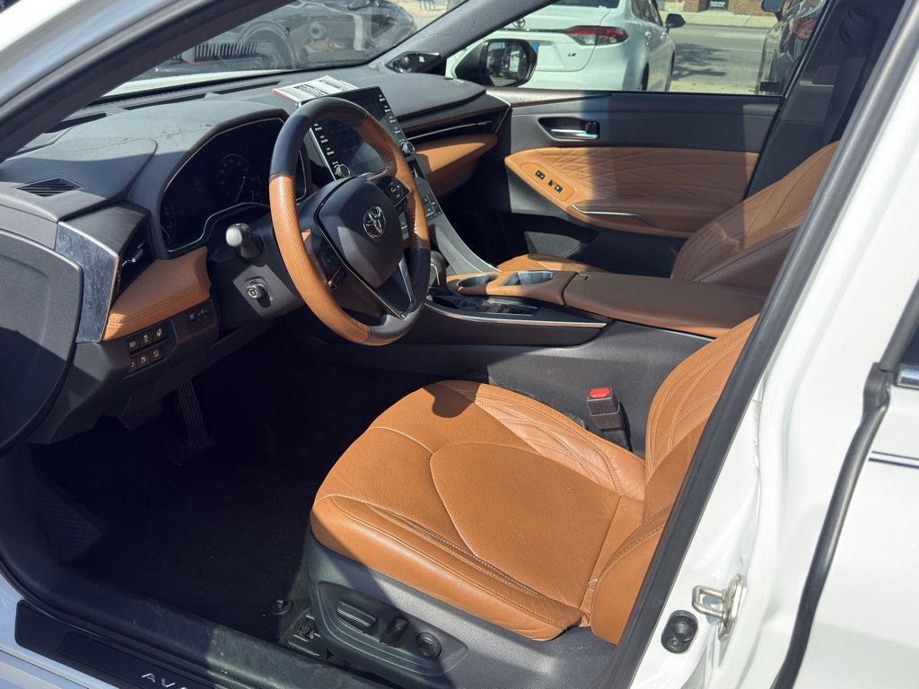 Used 2019 Toyota Avalon Limited w/ Advanced Safety Package image 10