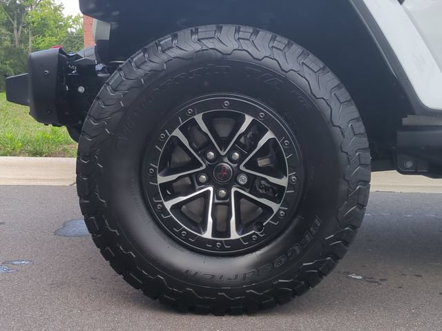 Used 2025 Jeep Wrangler Unlimited Rubicon AWD/4WD image 19
