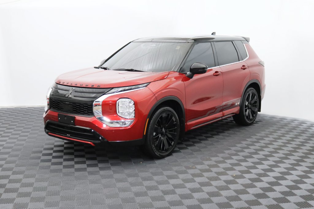 Used 2026 Mitsubishi Outlander AWD image 3