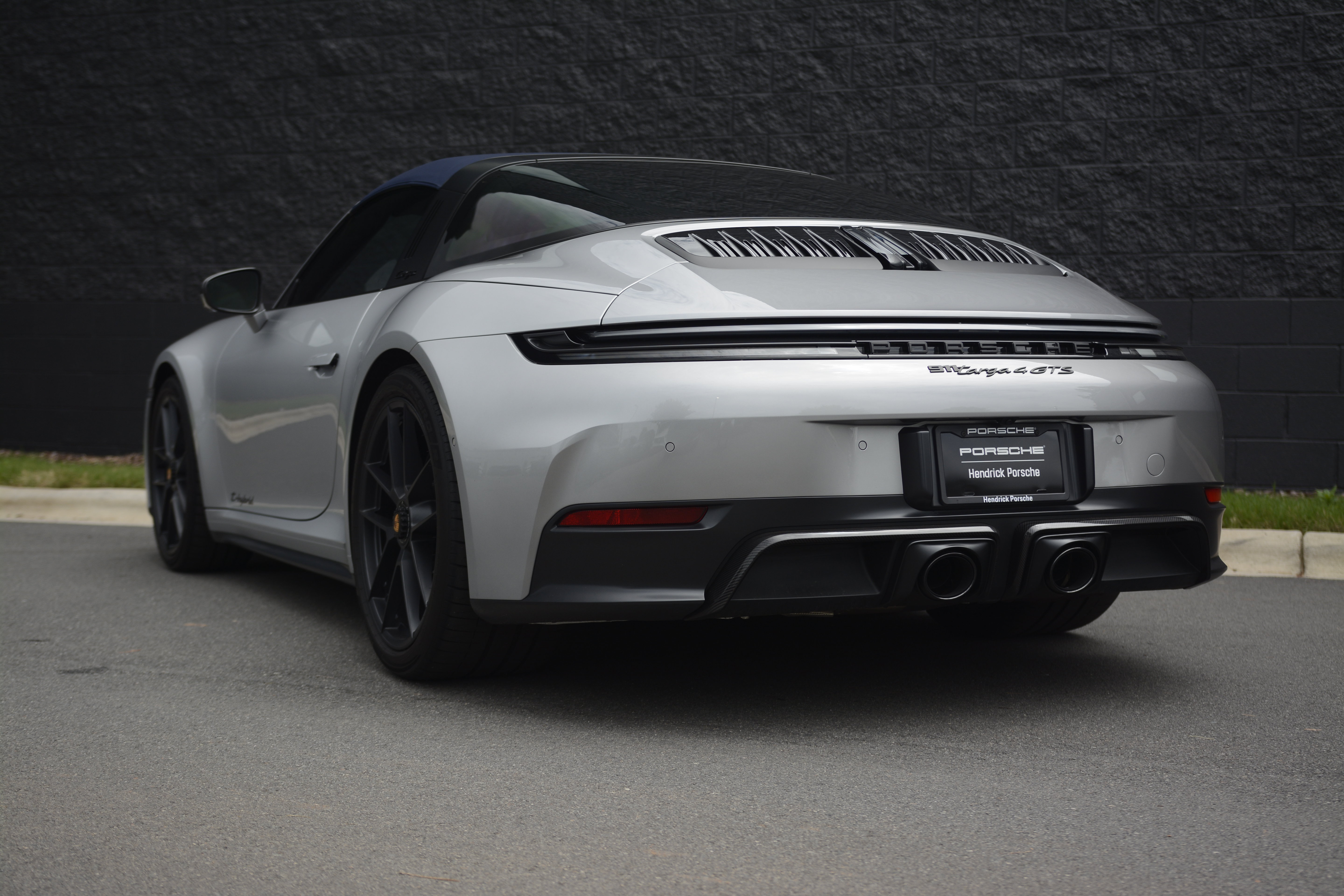 Used 2026 Porsche 911 Targa 4 GTS AWD/4WD image 3